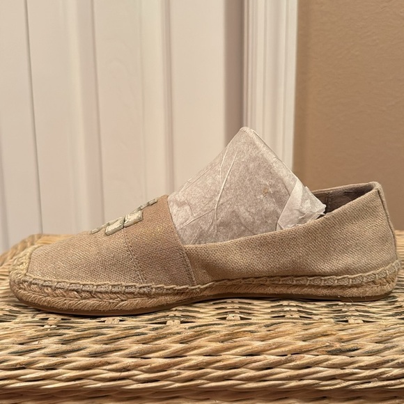 Tory Burch Weston Flat Espadrilles in Natural Linen, Size 7 - Picture 7 of 12
